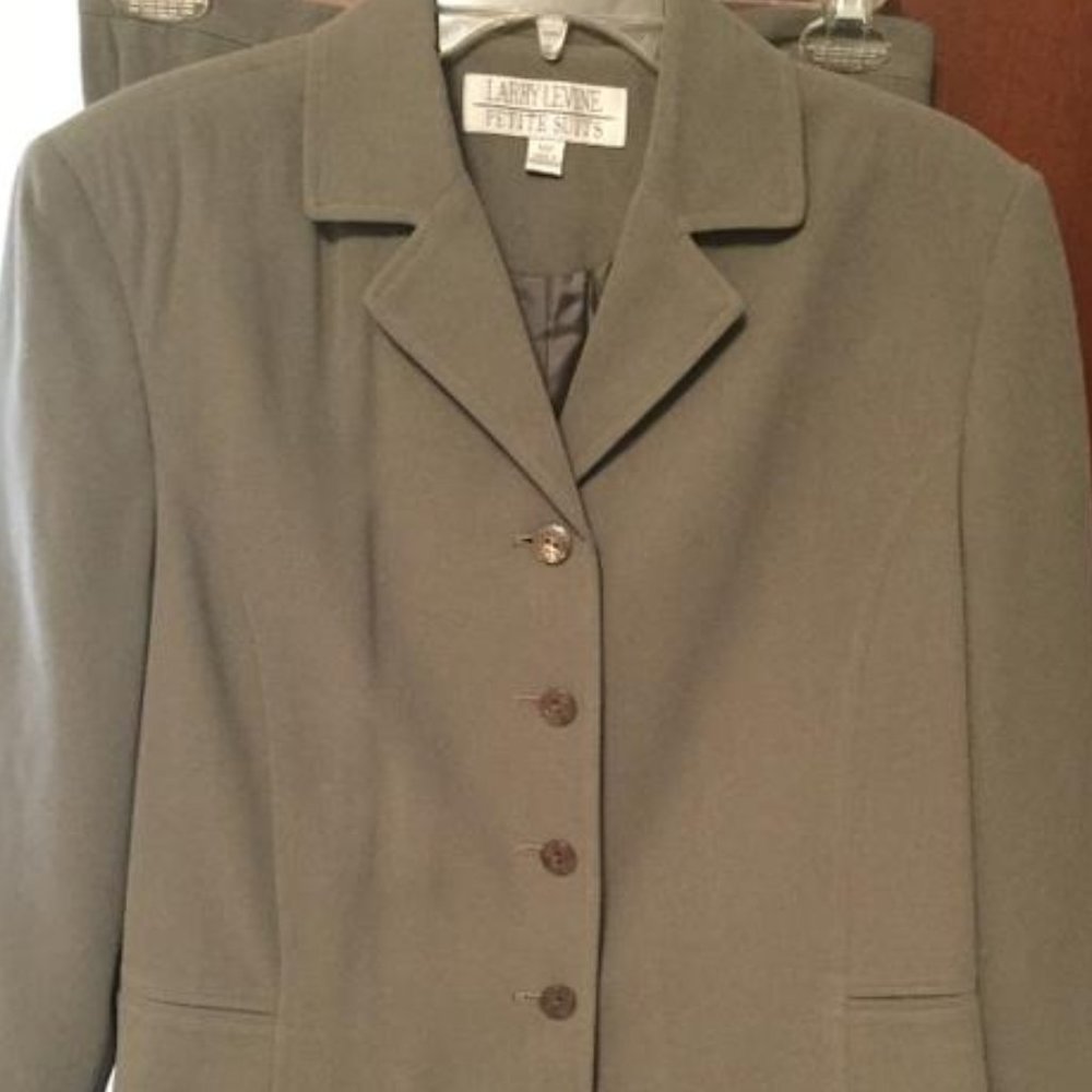 Larry Levine Petite 2Piece Pants Suit ~ Size 14 Petite - Picture 2 of 9